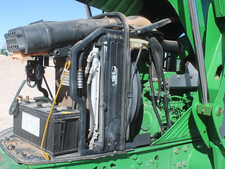 2004-john-deere-7320-image-78