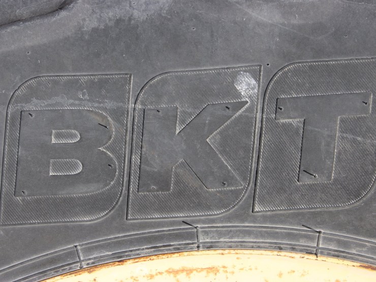 john-deere-8330-image-6