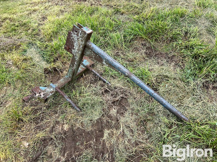 shop-built-3-pt-bale-spear-image-3