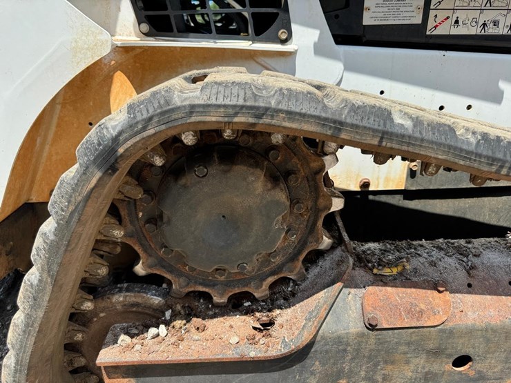 2022-bobcat-t595-image-20
