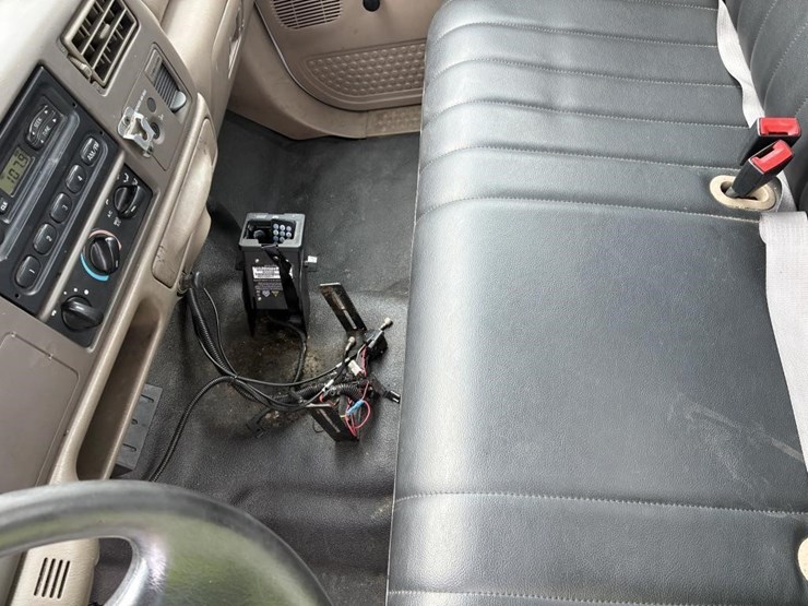 2001-ford-f250-image-19
