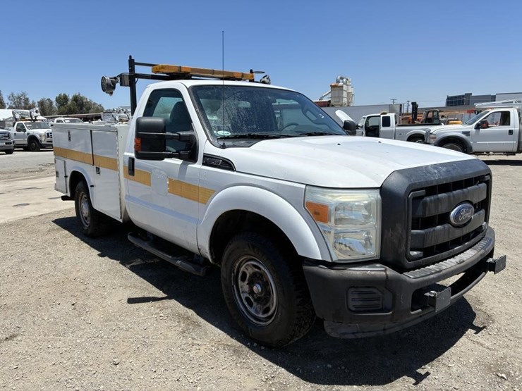 2014-ford-f250-image-2