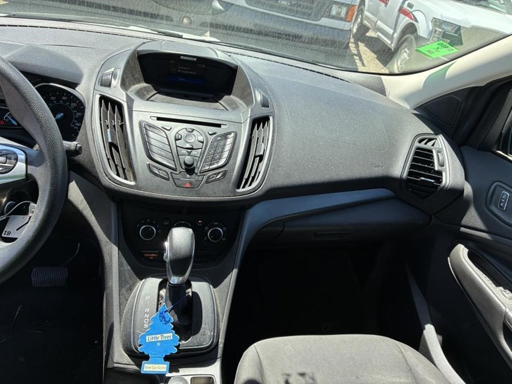 2016-ford-escape-image-22