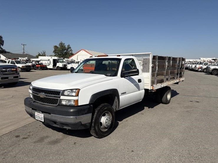2007-chevrolet-silverado-3500-image-1