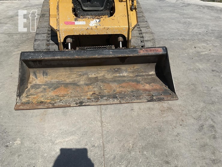 2019-caterpillar-279d-image-11