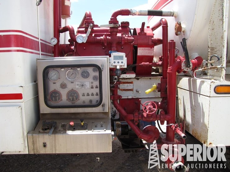 (x)-(6-11)-2006-mack-cu713-hot-oil-truck,-vin-1m2a...-image-8