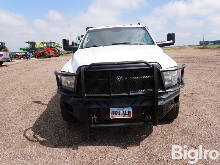 2013-ram-5500-4x4-crew-cab-service-truck-w/air-&-fuel-image-2