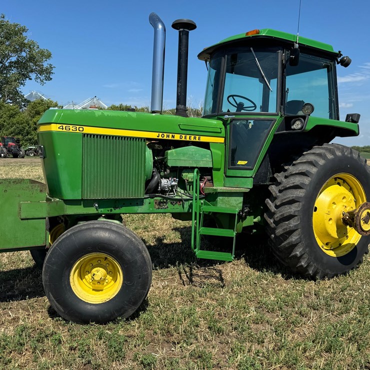 JOHN DEERE 4630