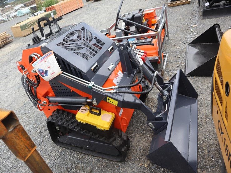 tpm-t460-stand-on-skid-steer-loader-image-2