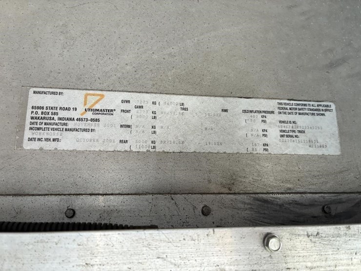 2002-workhorse-p42-image-29