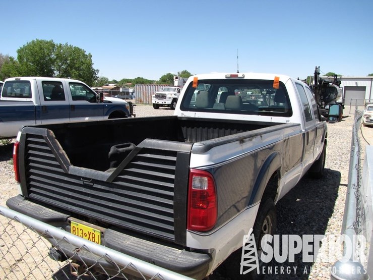 2011-ford-f250-image-9