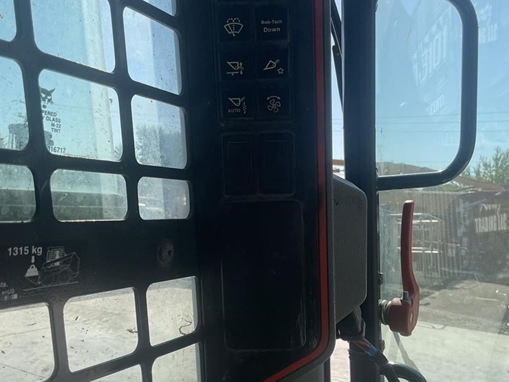2021-bobcat-s76-image-13