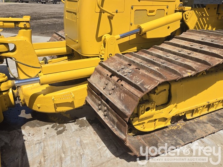 2021-komatsu-d61px-24-image-21
