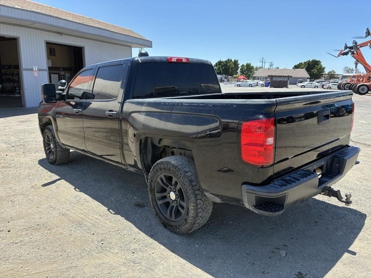 2018-chevrolet-silverado-1500-image-4
