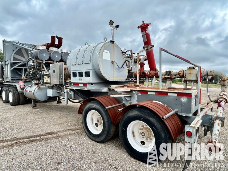 2012-cummins-qst30-image-2