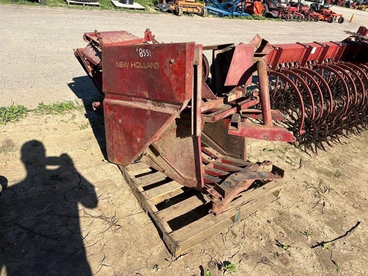 new-holland-70-image-4