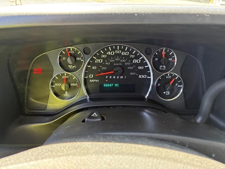 2014-chevrolet-express-3500-image-16