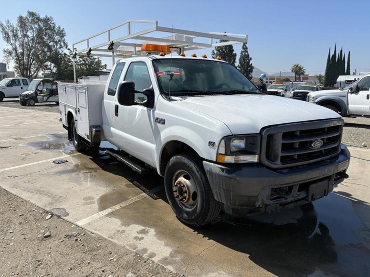2004-ford-f350-image-2