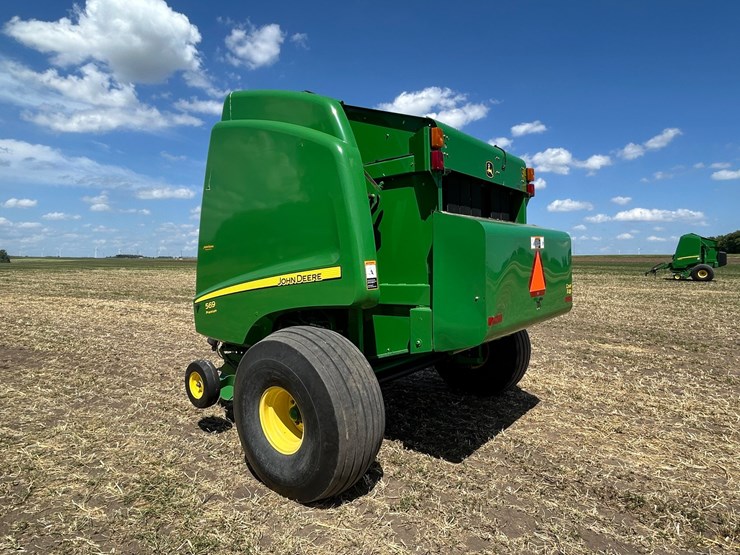 john-deere-569-premium-image-4