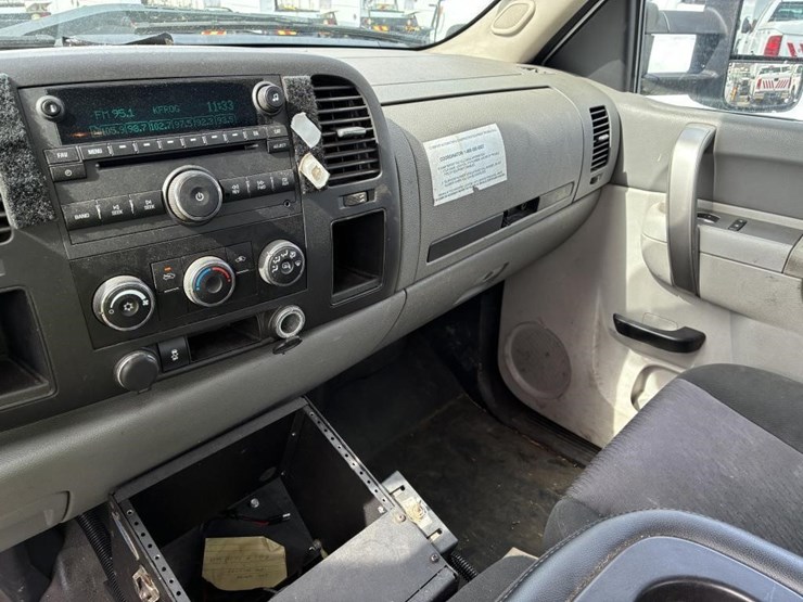 2012-gmc-sierra-2500-image-17