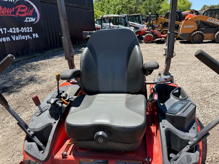 2016-kubota-zd1211-image-14