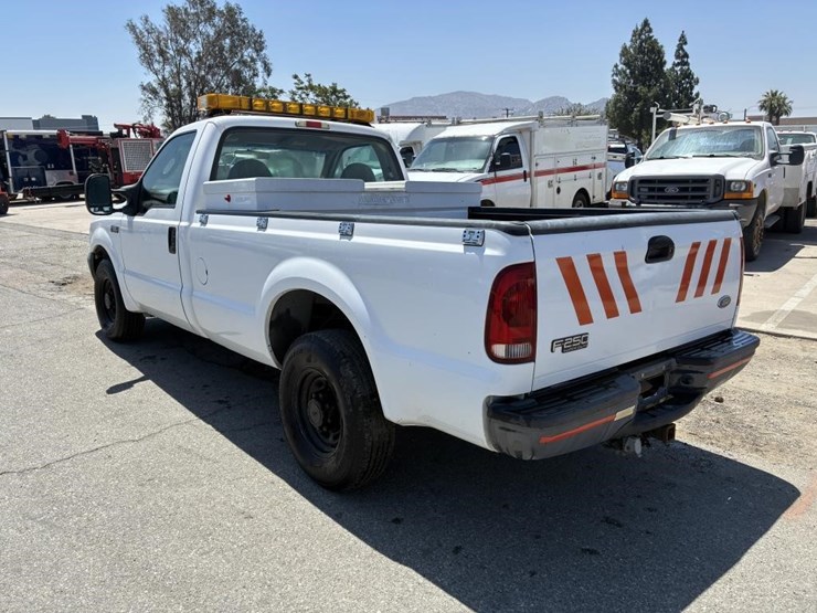 2004-ford-f250-image-4