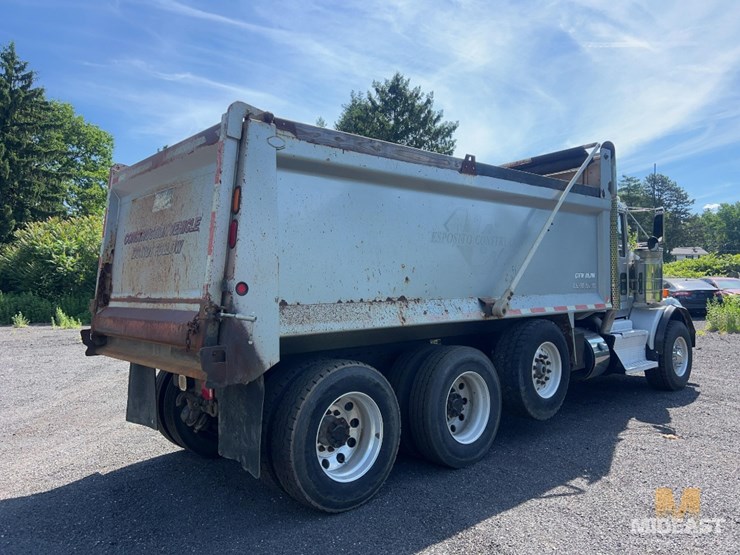 2011-kenworth-t800w-image-8
