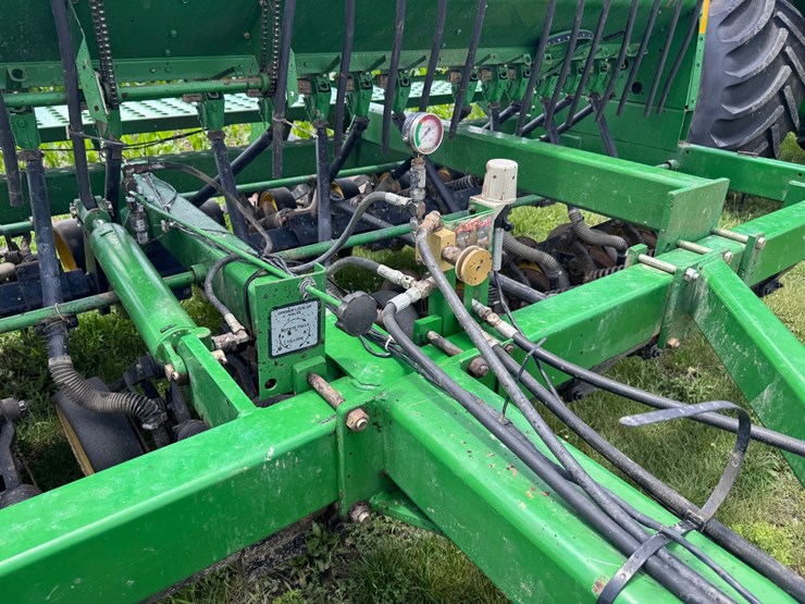 john-deere-750-image-13