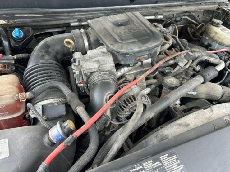 2012-chevrolet-silverado-3500hd-image-58