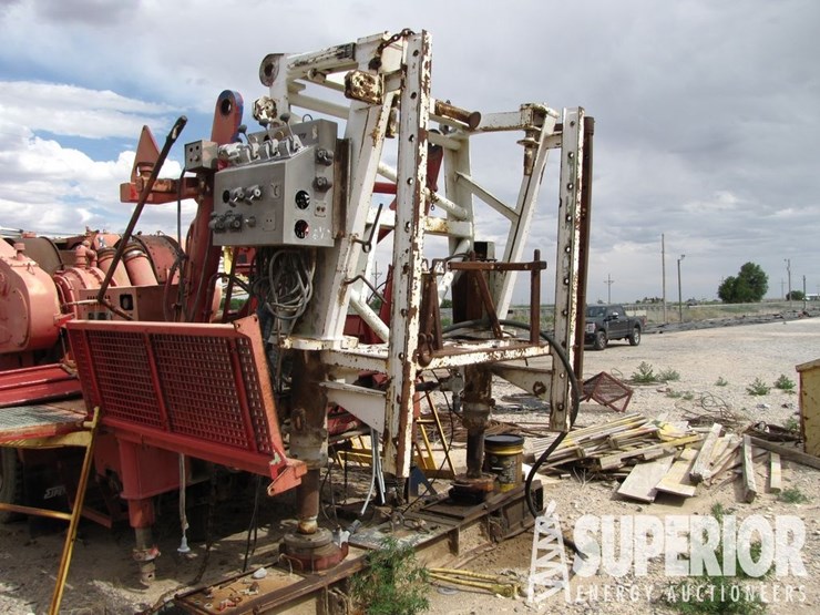 (6-52)-sj-petro-105'h-265,000#-mast,-w/-rod-&-tubi...-image-7