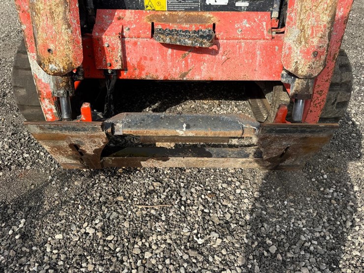 kubota-svl75-image-9