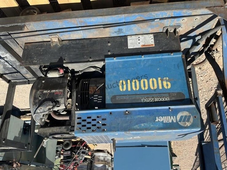 miller-bobcat-225g-image-5