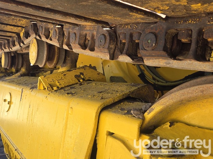 2021-komatsu-d61px-24-image-15