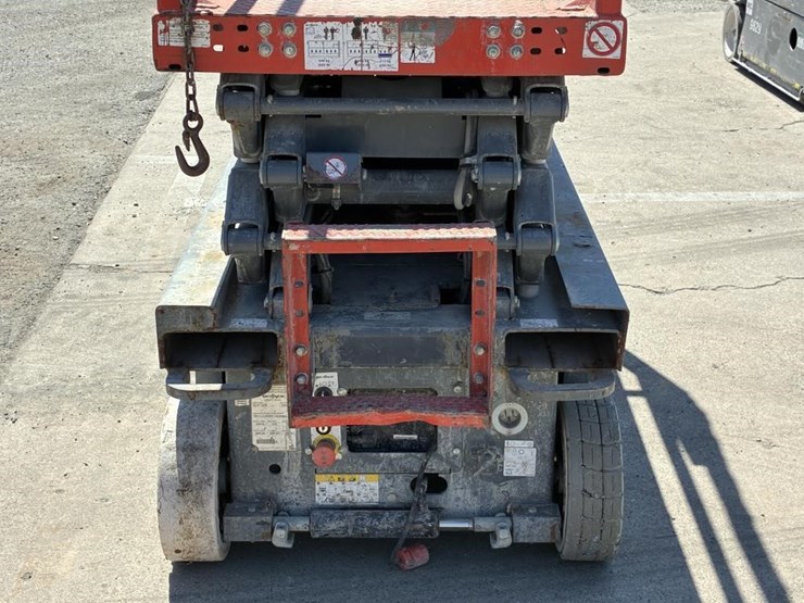 2004-skyjack-sjiii3219-image-7