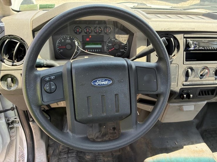 2010-ford-f250-image-11