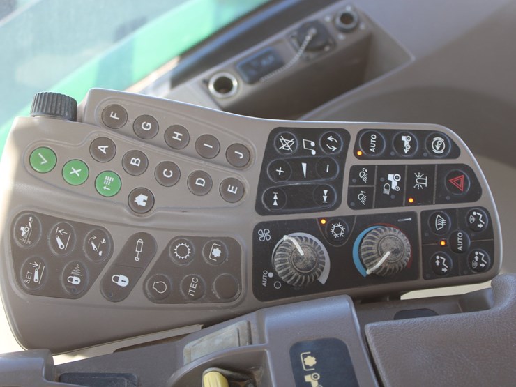 john-deere-8285r-image-66