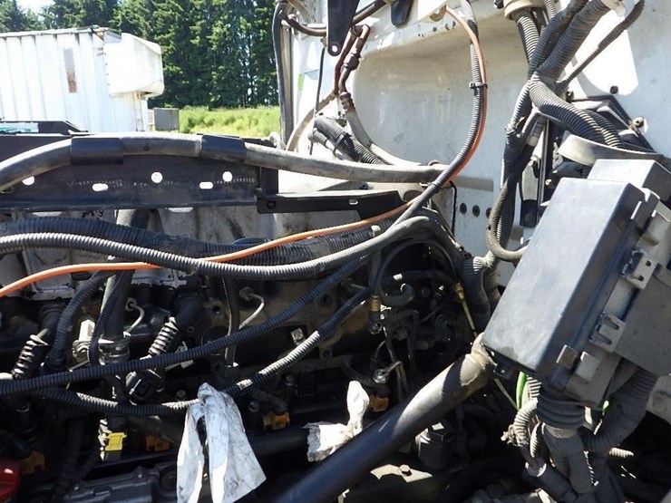 2012-peterbilt-386-image-33