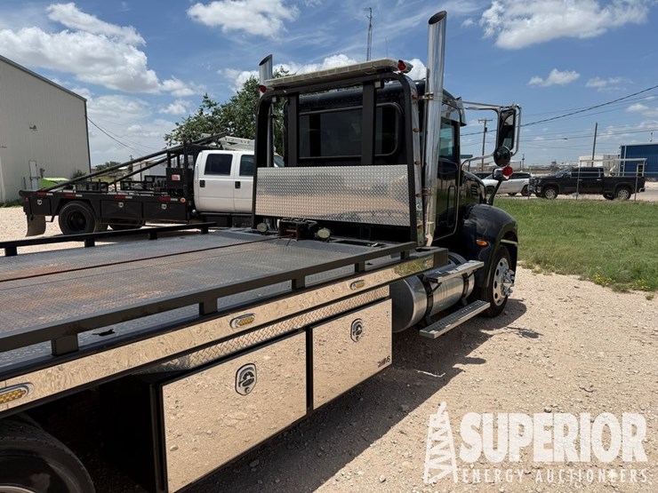 (x)-(1-50)-2015-peterbilt-s/a-slick-back-rolloff,-...-image-11