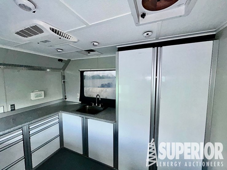 (x)-(9-41)-2012-turnkey-8'w-x-44'l-command-center,...-image-14