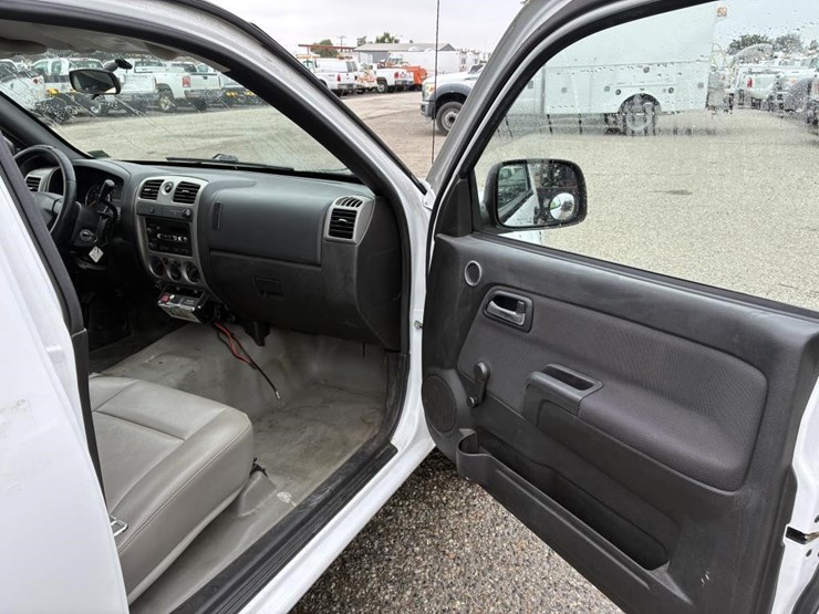2011-chevrolet-colorado-image-10