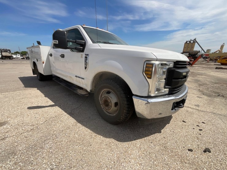 2019-ford-f350-image-2