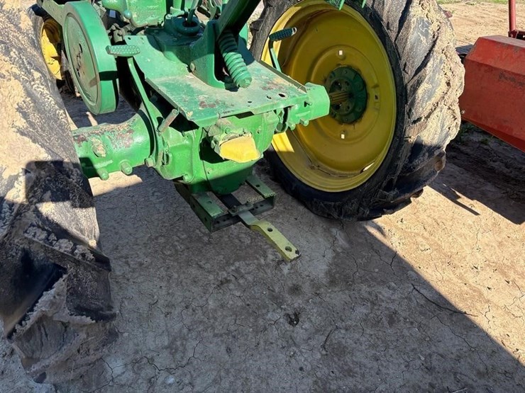 john-deere-h-image-5