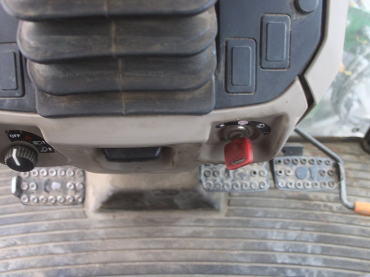 2013-john-deere-5100e-image-42