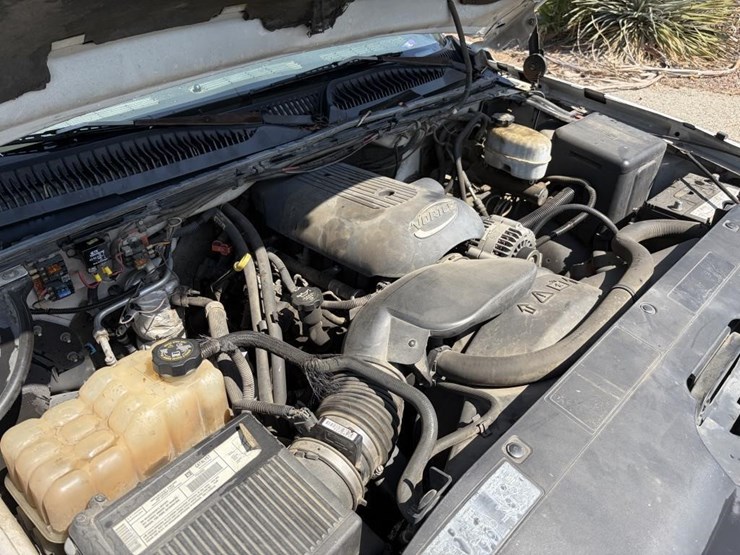 2003-chevrolet-2500-image-8