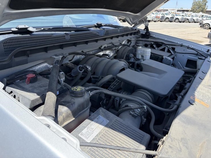 2017-chevrolet-silverado-1500-image-8