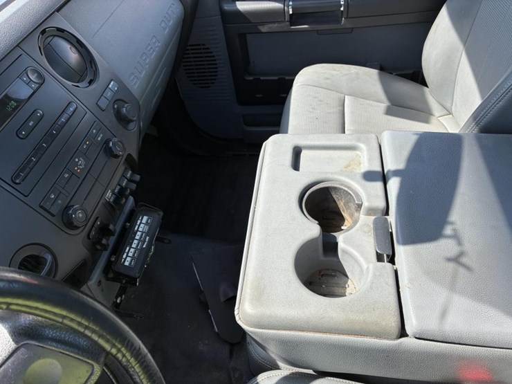 2014-ford-f350-image-17