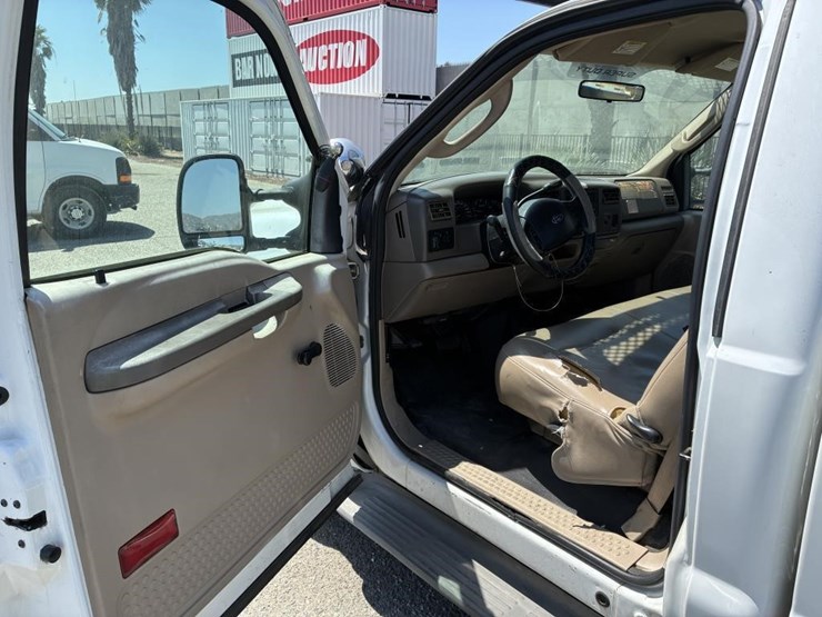 2004-ford-f250-image-12