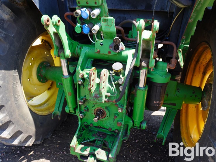 john-deere-6115d-image-12