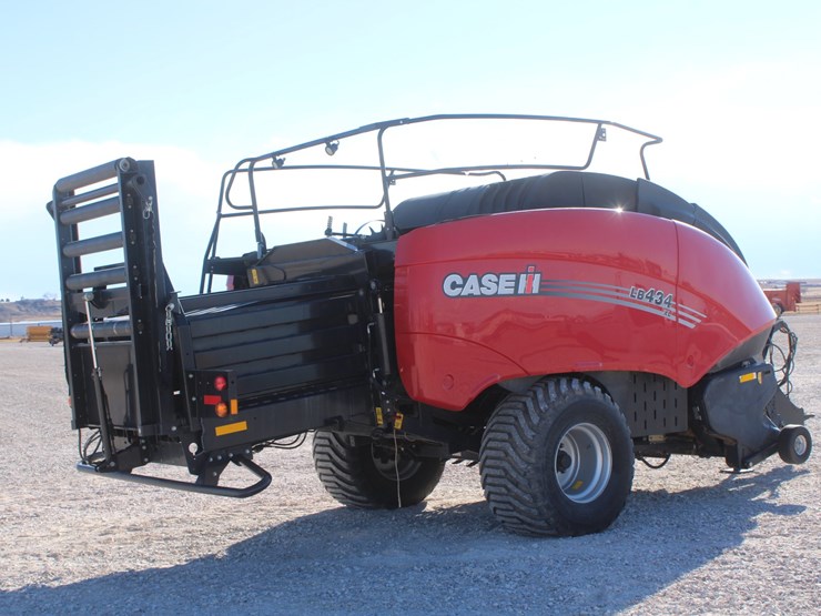 2019-case-ih-lb434xl-image-8