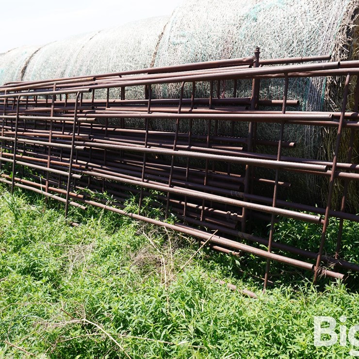 Continuous Fence Panels
